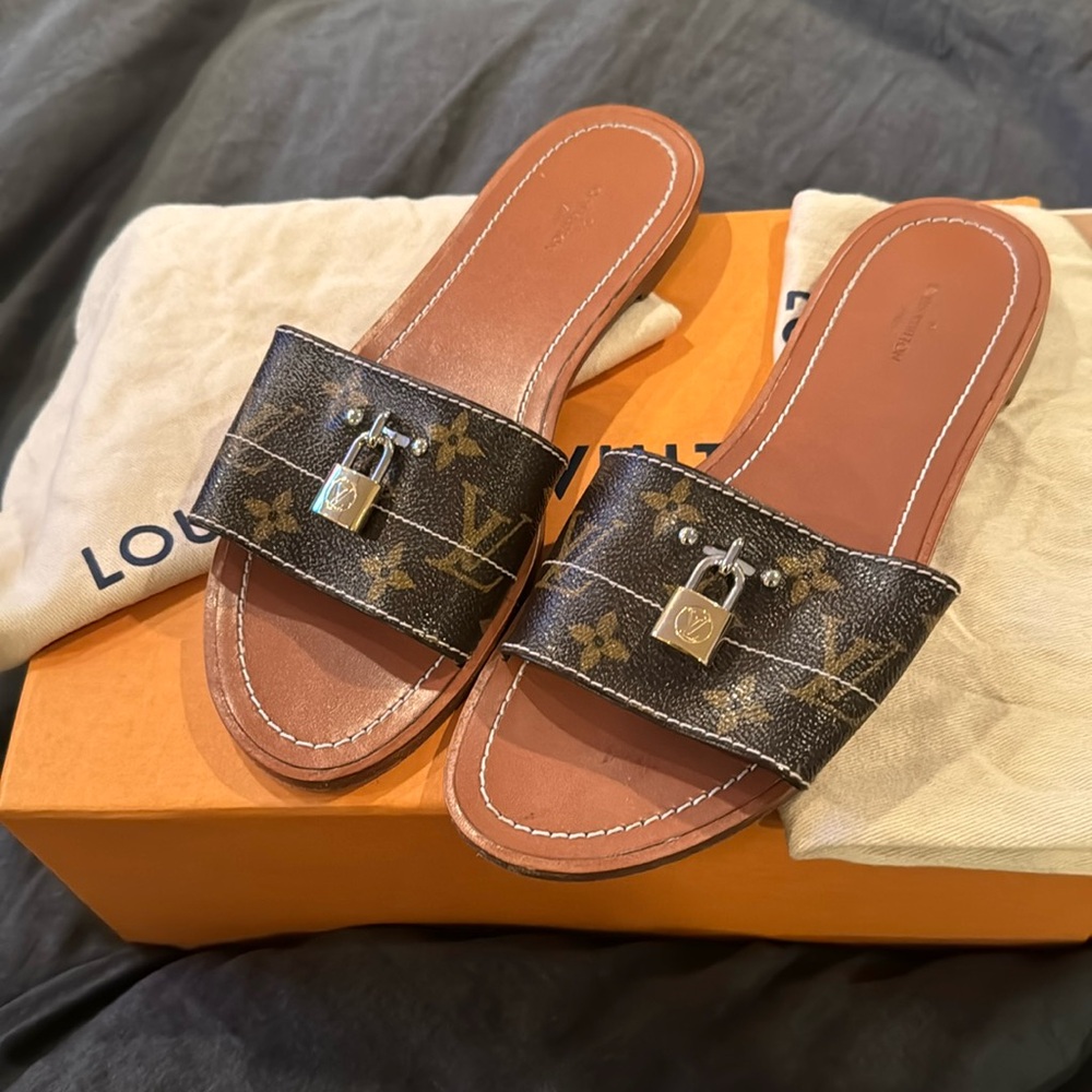 Louis Vuitton Lock Slides size 38.5